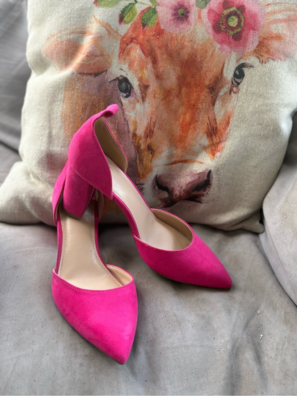 crown & ivy Fuchsia Pointed D’Orsay Heels